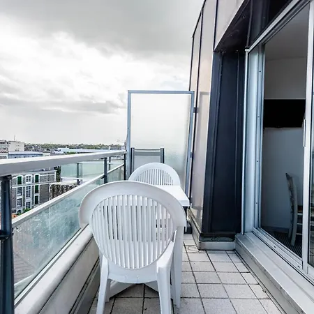 Le Crystal Apartment *